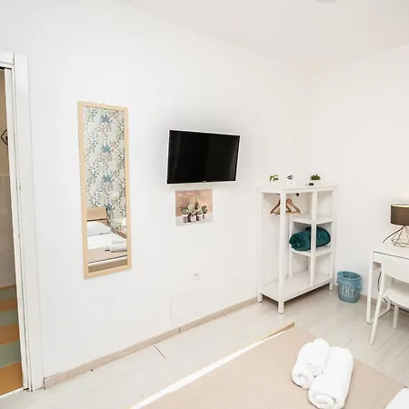 Guest house 128l