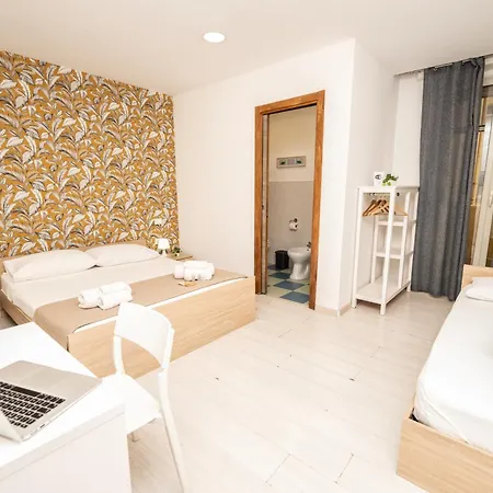 128l Guest house *